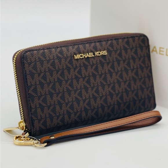 Michael Kors Large Flat Multifunctional Phone Case Wallet - Picture 2 of 6